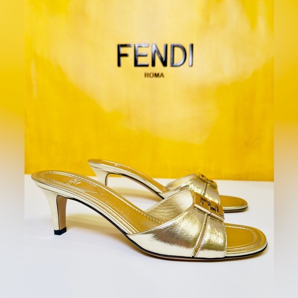 Fendi FFold Metallic Leather Kitten-Heel Sandal Light Gold Open Toe Slide Size36 - Picture 3 of 16
